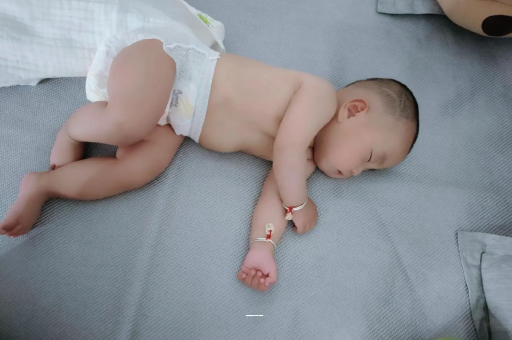营口孕妇肚子一跳一跳